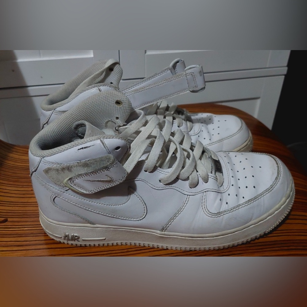 Nike Air Force 1 Hi Top Men White Sneakers Size 9